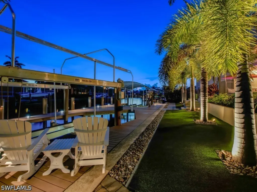 350 Meadowlark Court Marco Island FL 34145