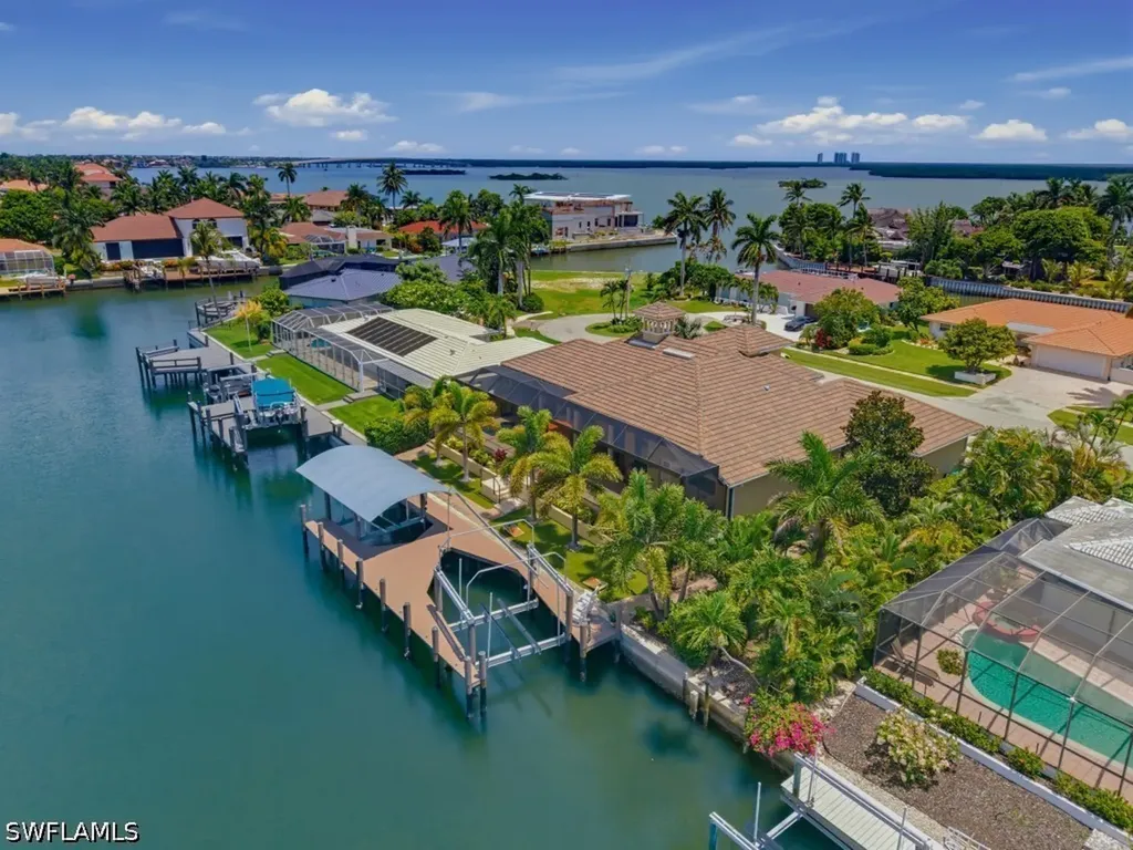 350 Meadowlark Court Marco Island FL 34145