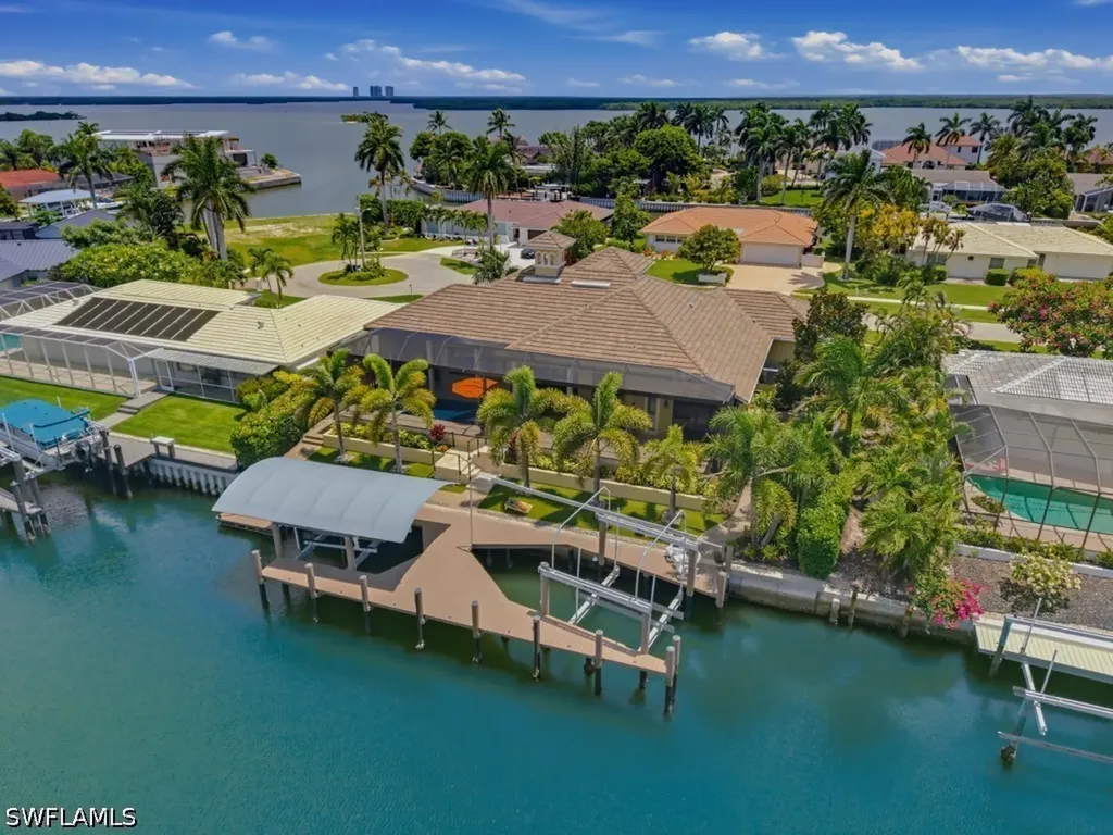 350 Meadowlark Court Marco Island FL 34145