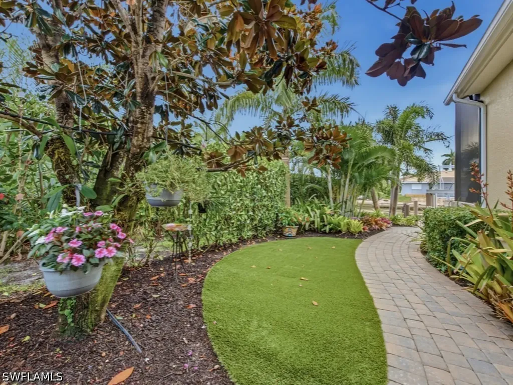350 Meadowlark Court Marco Island FL 34145