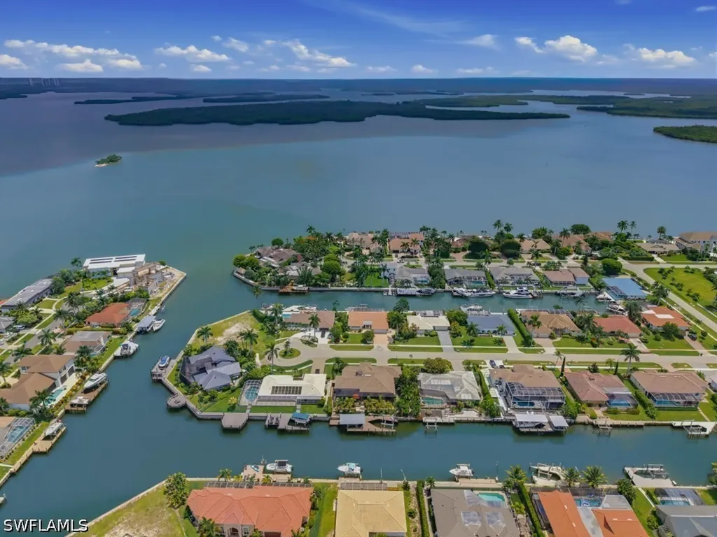 350 Meadowlark Court Marco Island FL 34145