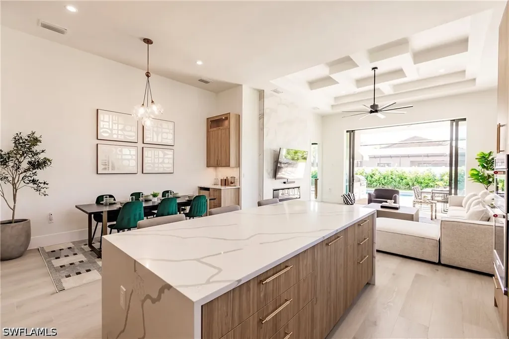 748 110th Avenue N Naples FL 34108