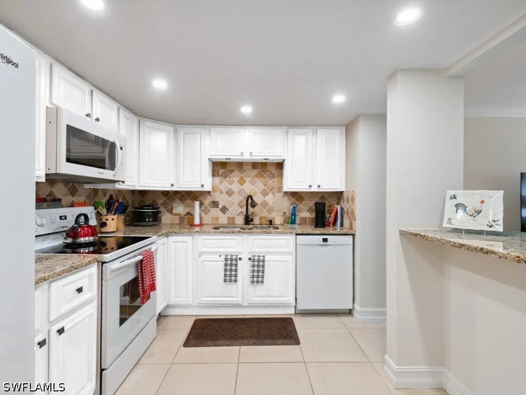 151 Cypress Way E Naples FL 34110