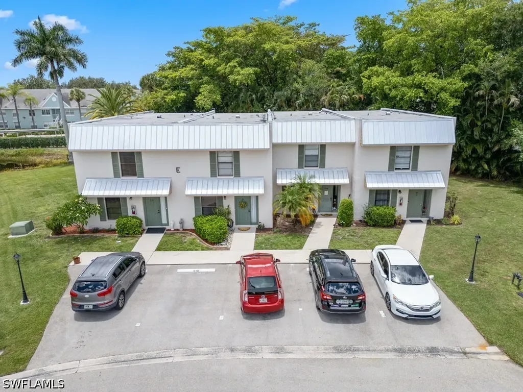151 Cypress Way E Naples FL 34110