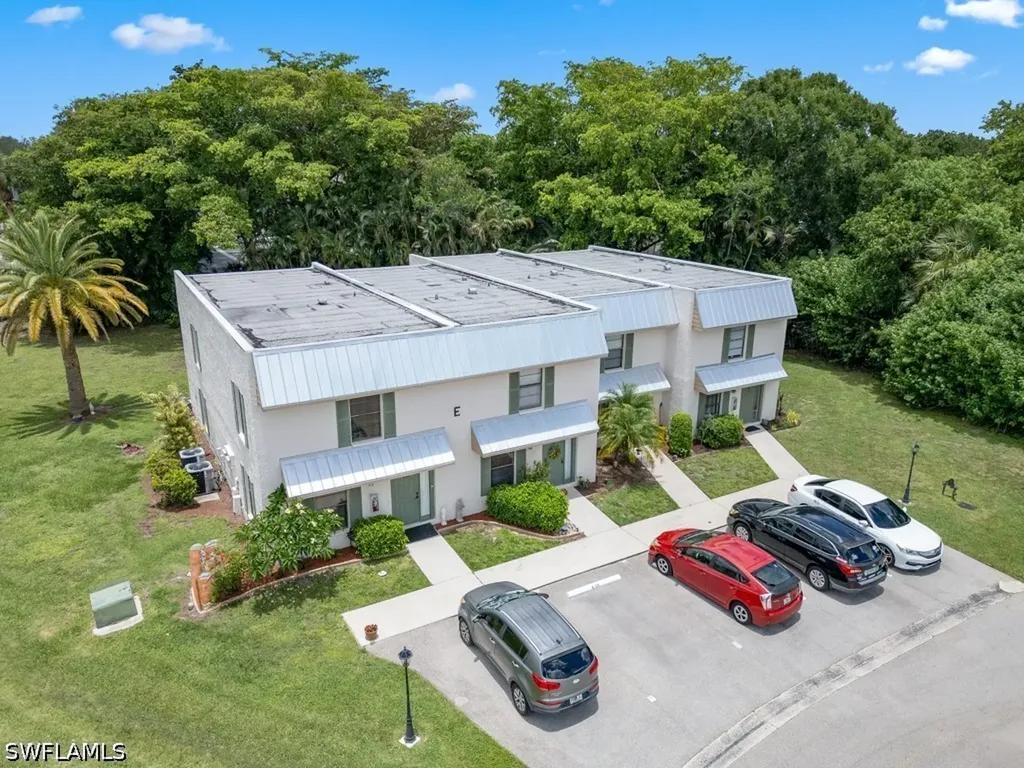 151 Cypress Way E Naples FL 34110