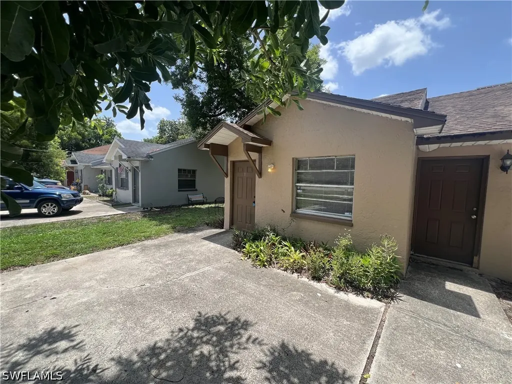 3838 Madison Avenue Fort Myers FL 33916