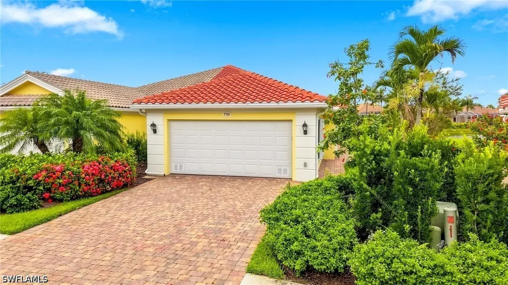 Naples FL, 7704 Rozzini Lane