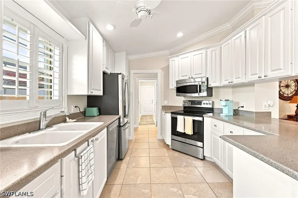 7704 Rozzini Lane Naples FL 34114