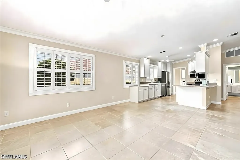 7704 Rozzini Lane Naples FL 34114