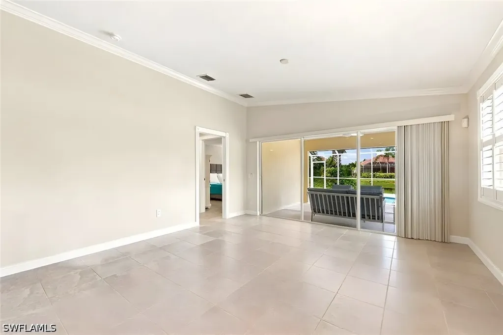 7704 Rozzini Lane Naples FL 34114