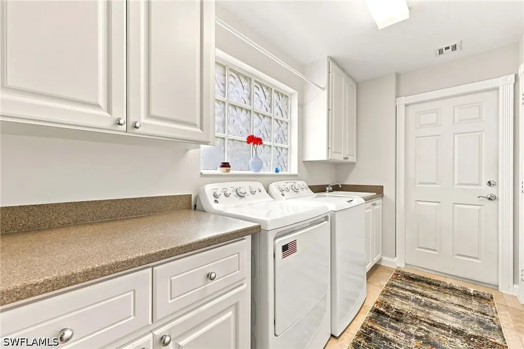 7704 Rozzini Lane Naples FL 34114