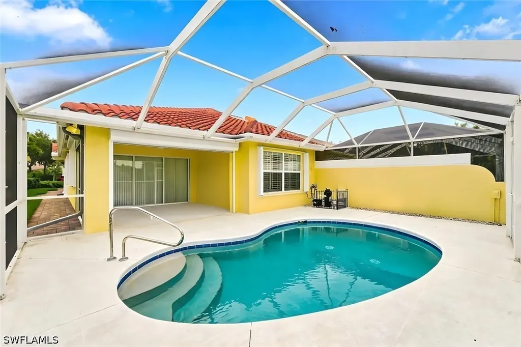 7704 Rozzini Lane Naples FL 34114