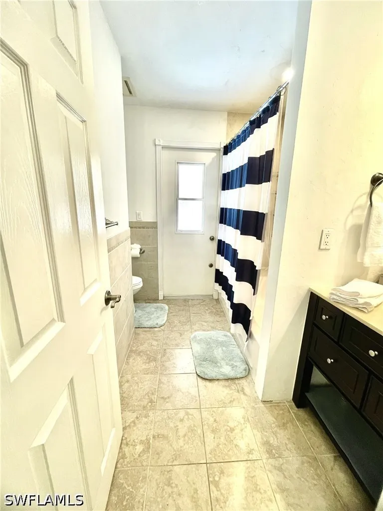 2171 Kings Lake Boulevard Naples FL 34112