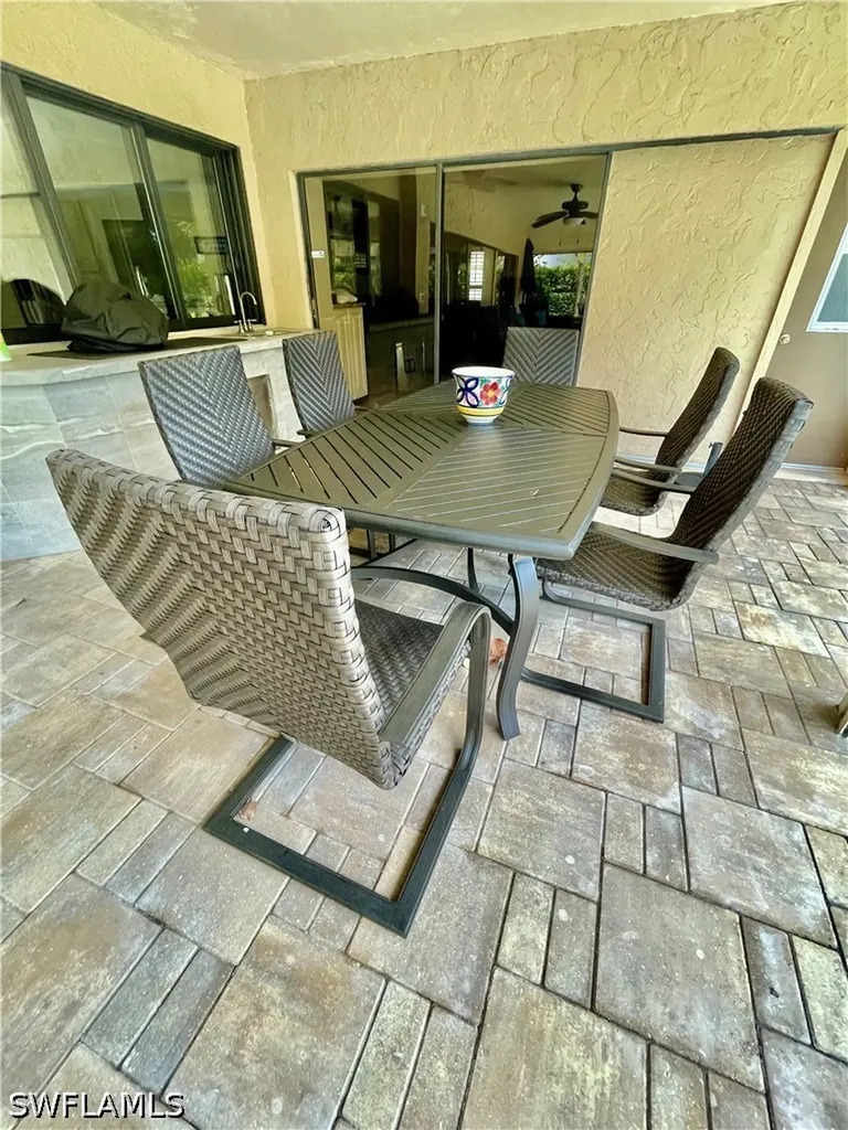 2171 Kings Lake Boulevard Naples FL 34112
