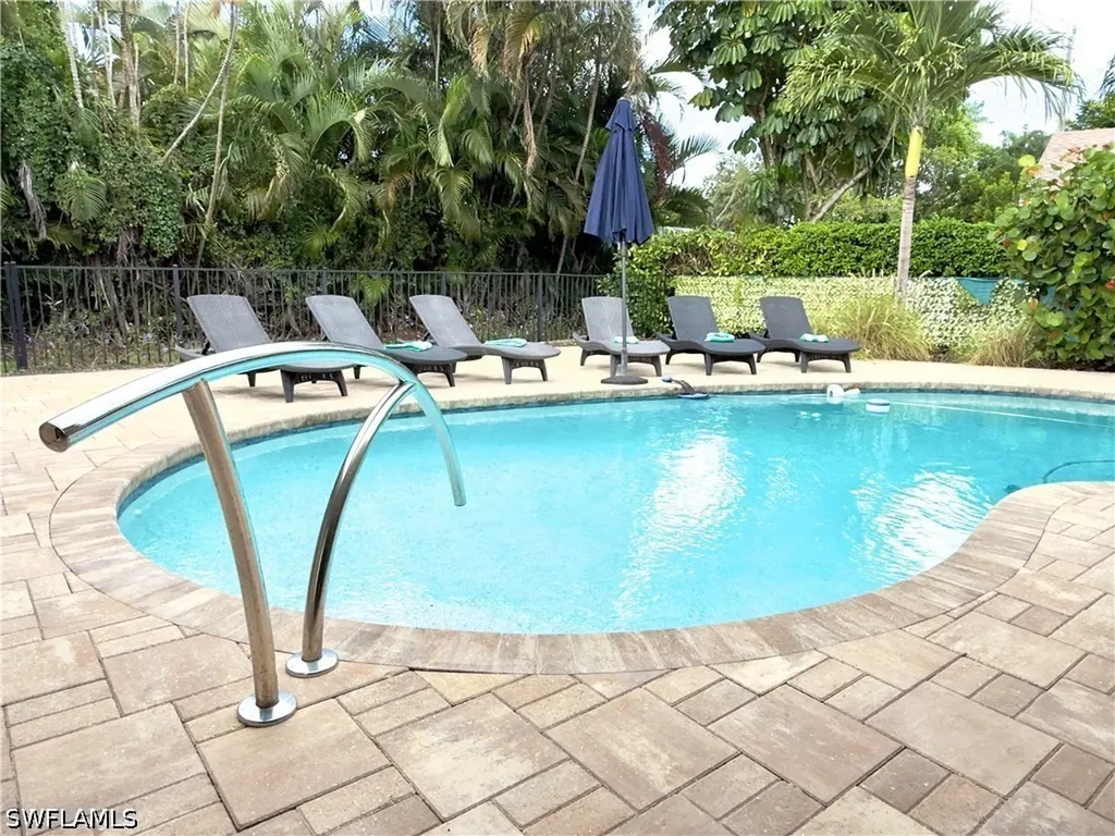 2171 Kings Lake Boulevard Naples FL 34112