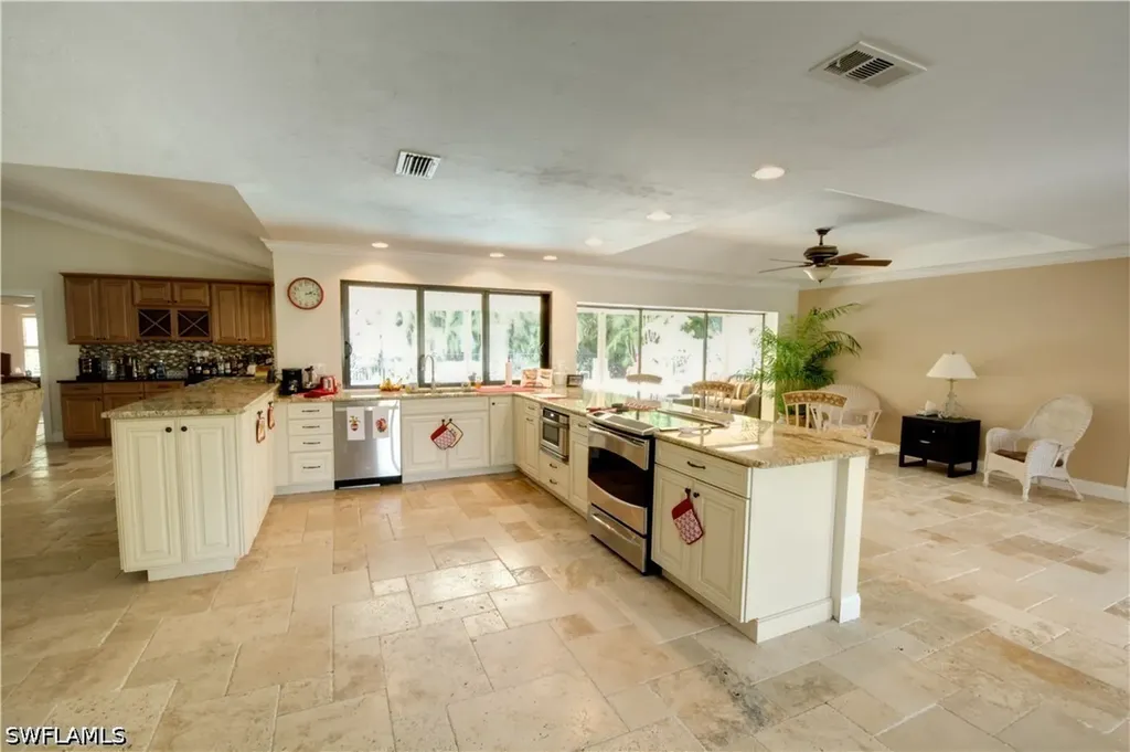 2171 Kings Lake Boulevard Naples FL 34112