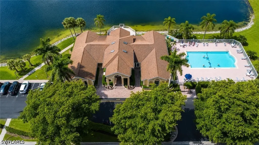2888 W Crown Pointe Boulevard Naples FL 34112