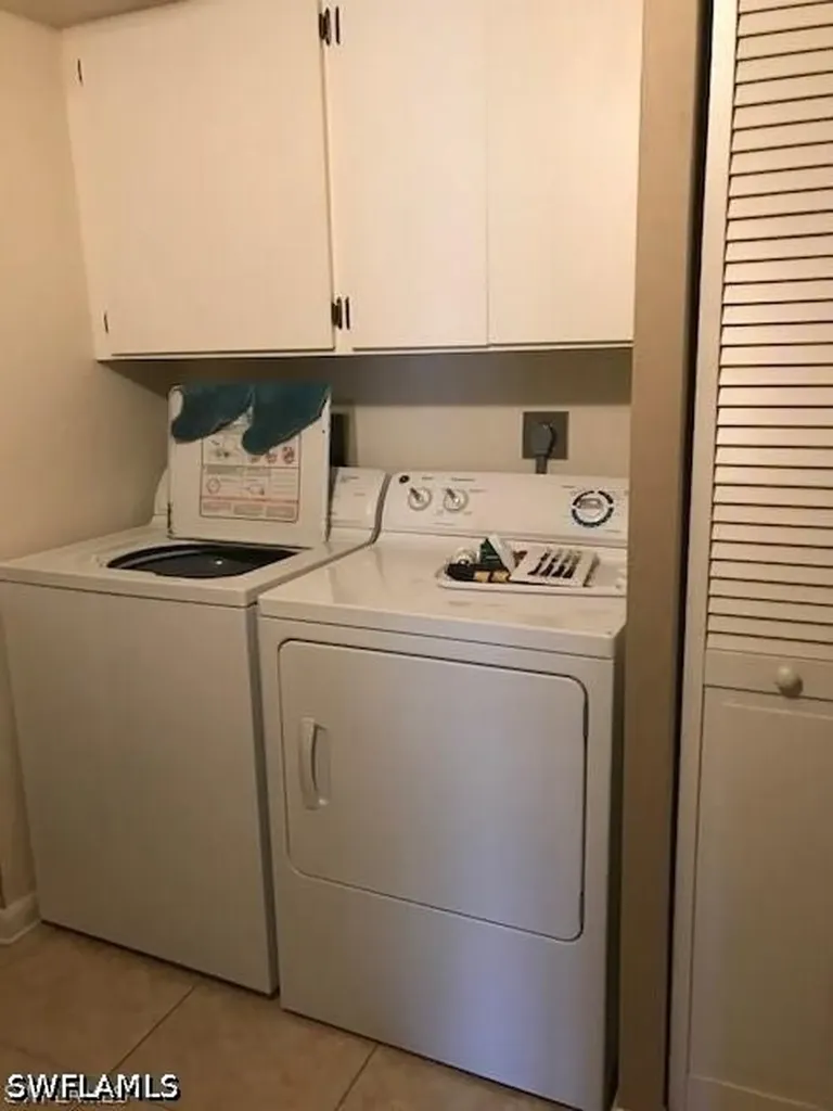 4230 Jack Frost Court Naples FL 34112