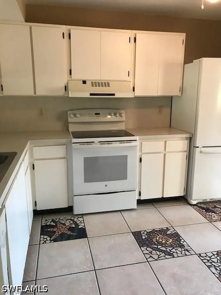 4230 Jack Frost Court Naples FL 34112