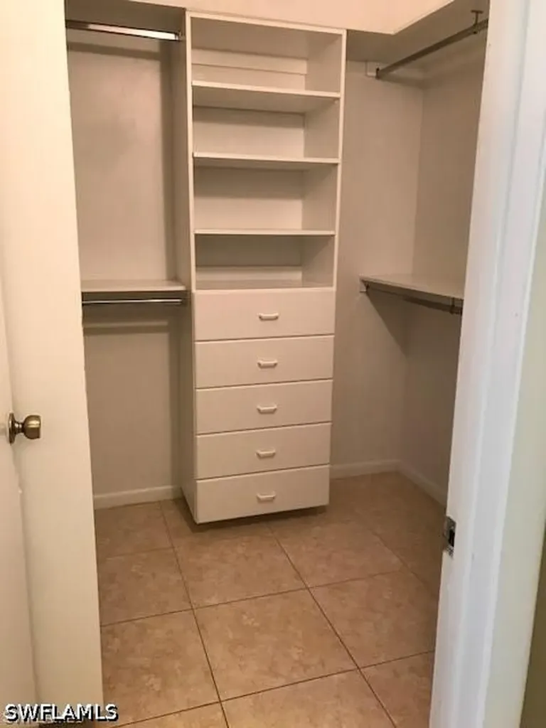4230 Jack Frost Court Naples FL 34112
