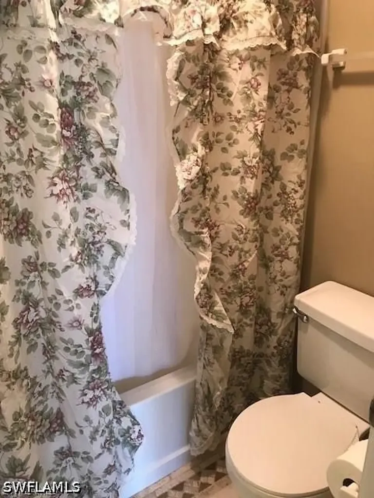 4230 Jack Frost Court Naples FL 34112