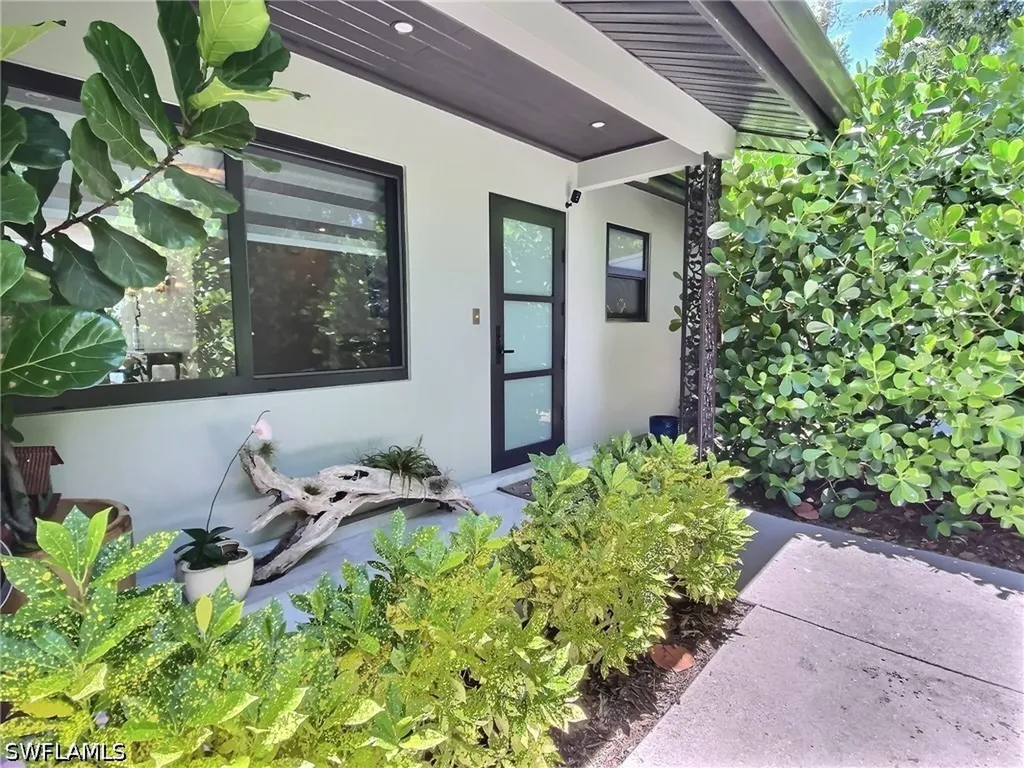 Naples FL, 1031 Diana Avenue