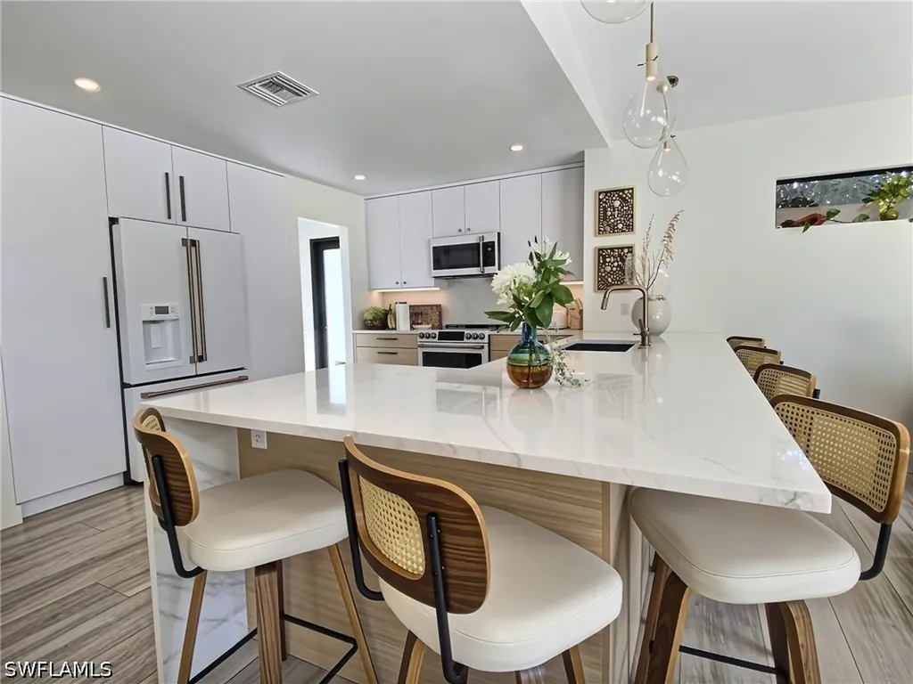 1031 Diana Avenue Naples FL 34103