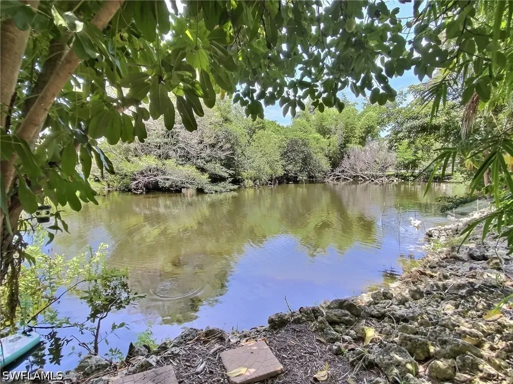 1031 Diana Avenue Naples FL 34103