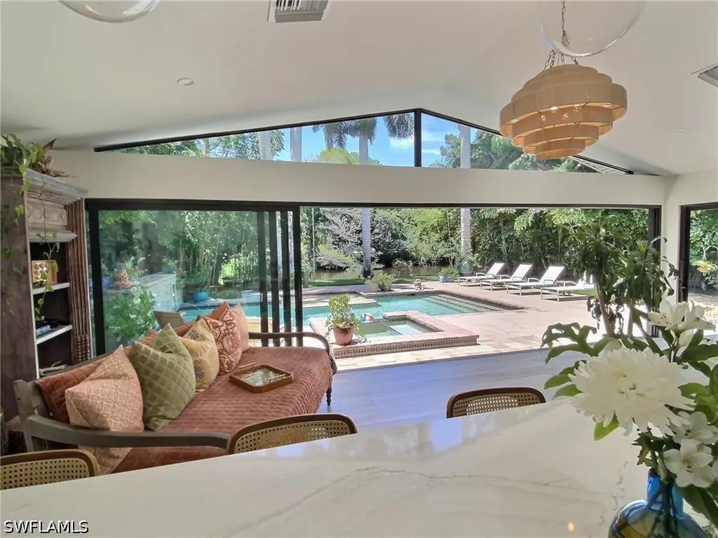 1031 Diana Avenue Naples FL 34103