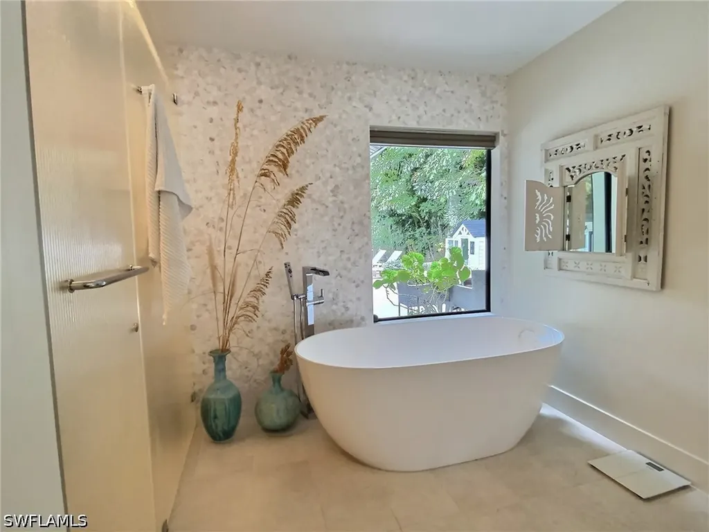 1031 Diana Avenue Naples FL 34103