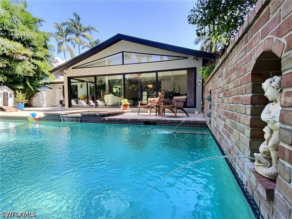 1031 Diana Avenue Naples FL 34103