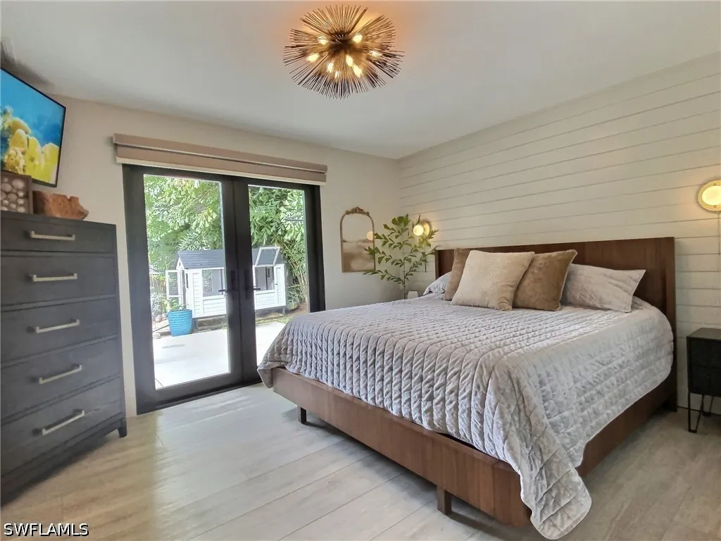1031 Diana Avenue Naples FL 34103