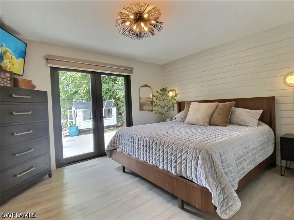1031 Diana Avenue Naples FL 34103