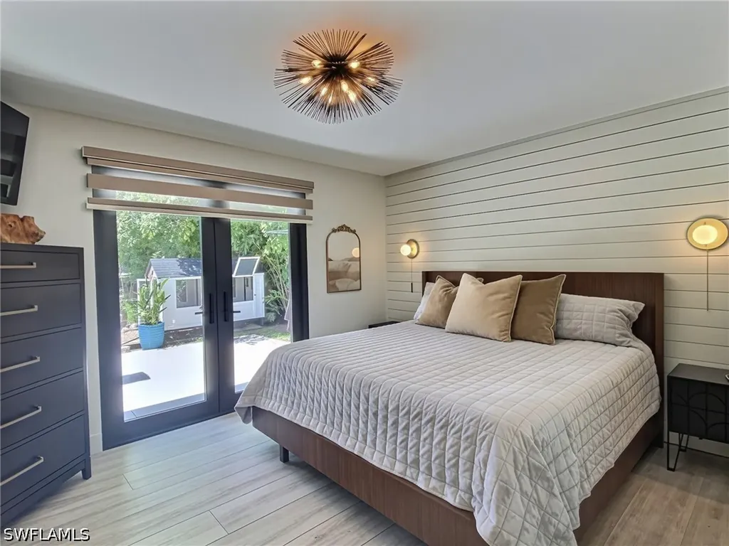 1031 Diana Avenue Naples FL 34103