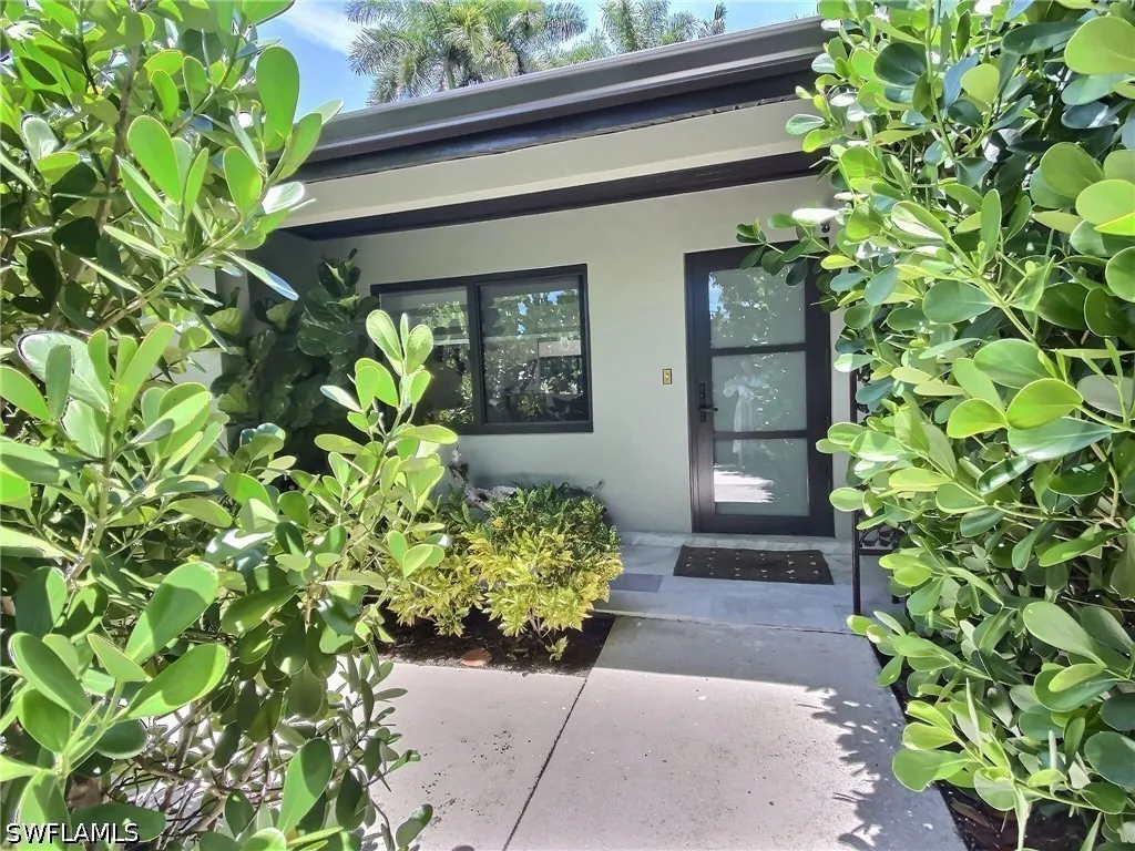 1031 Diana Avenue Naples FL 34103