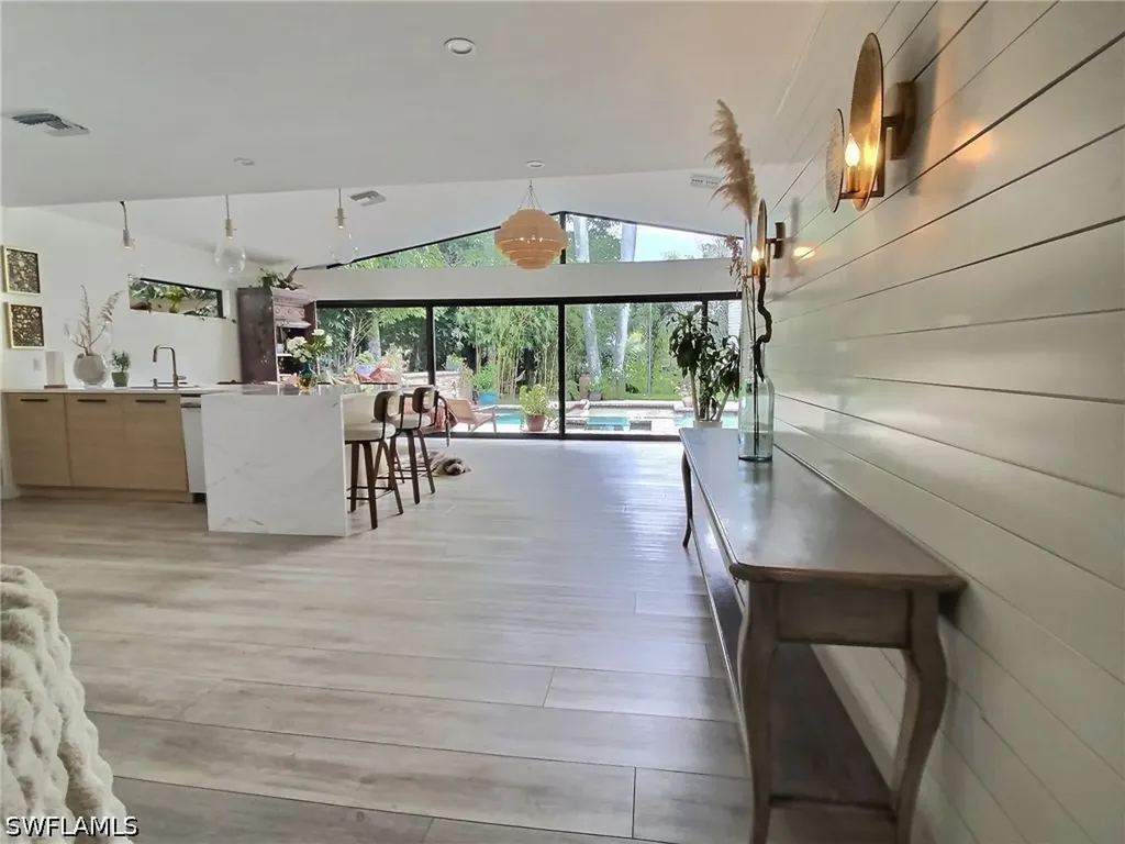 1031 Diana Avenue Naples FL 34103