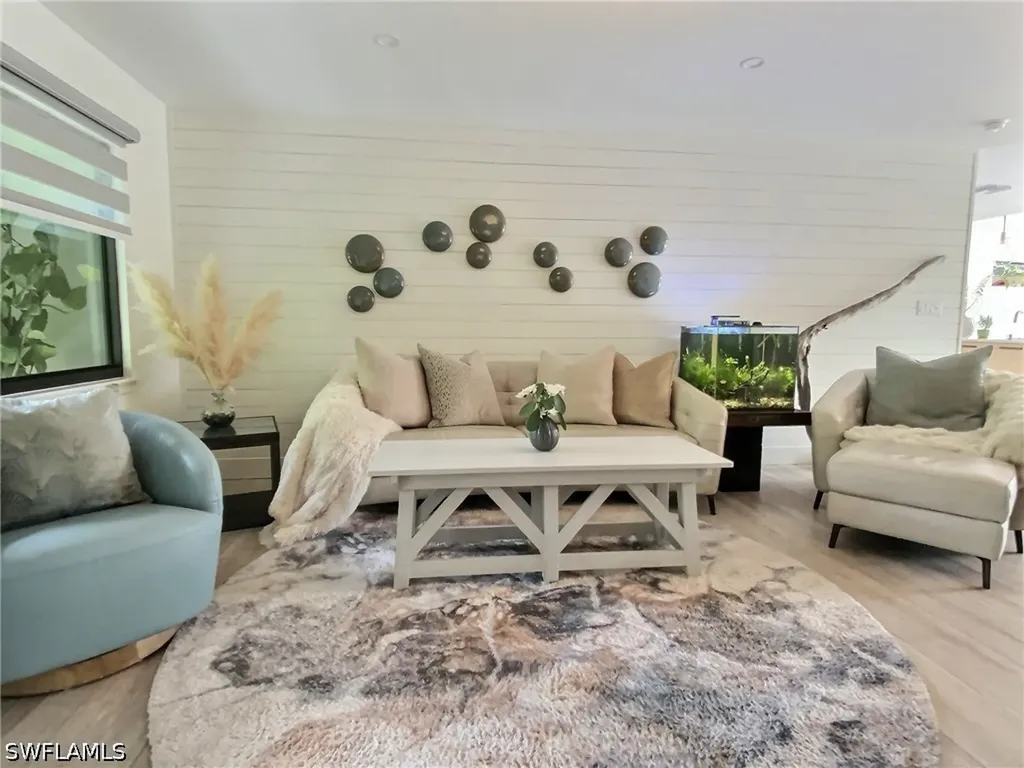 1031 Diana Avenue Naples FL 34103