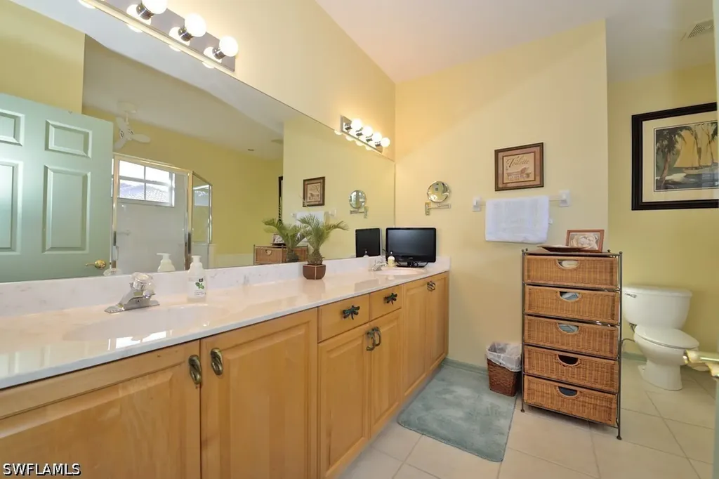 8125 Celeste Drive Naples FL 34113