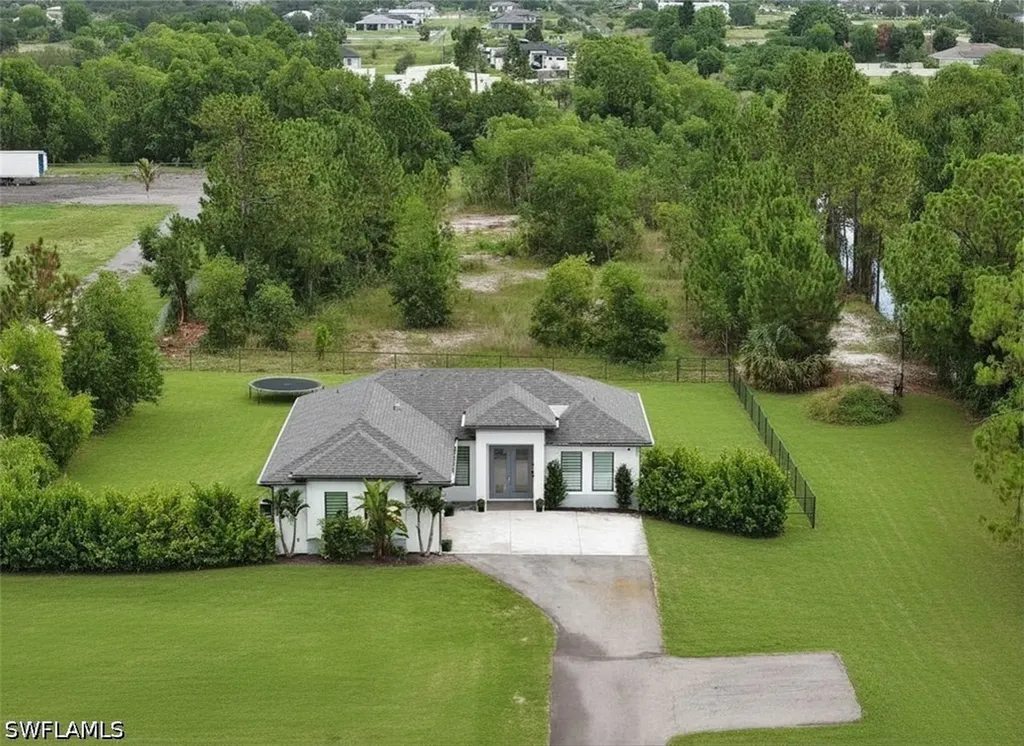 3931 64th Avenue NE Naples FL 34120