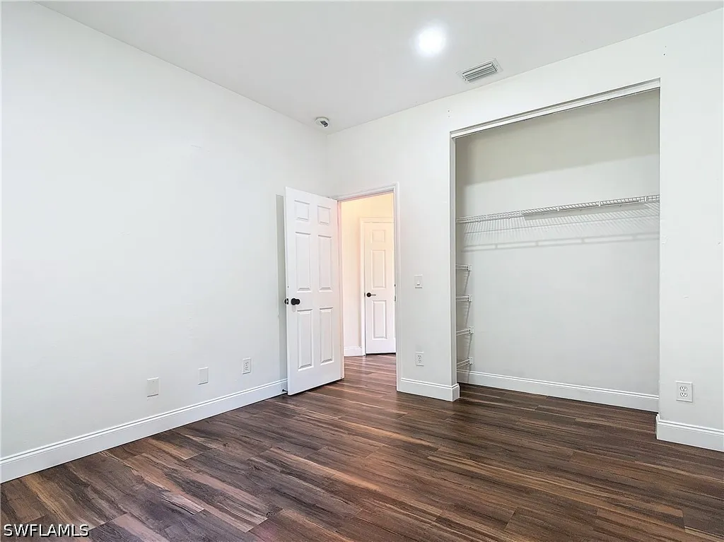 130 16th Avenue NE Naples FL 34120