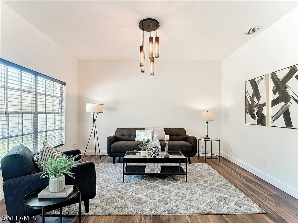 130 16th Avenue NE Naples FL 34120