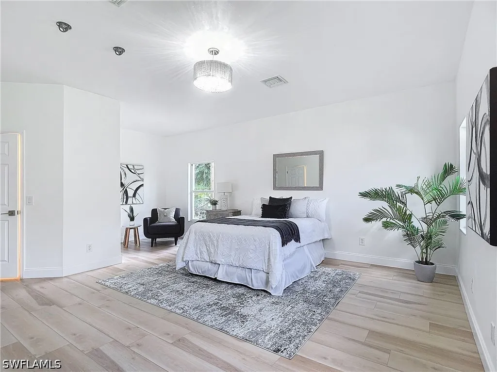 130 16th Avenue NE Naples FL 34120