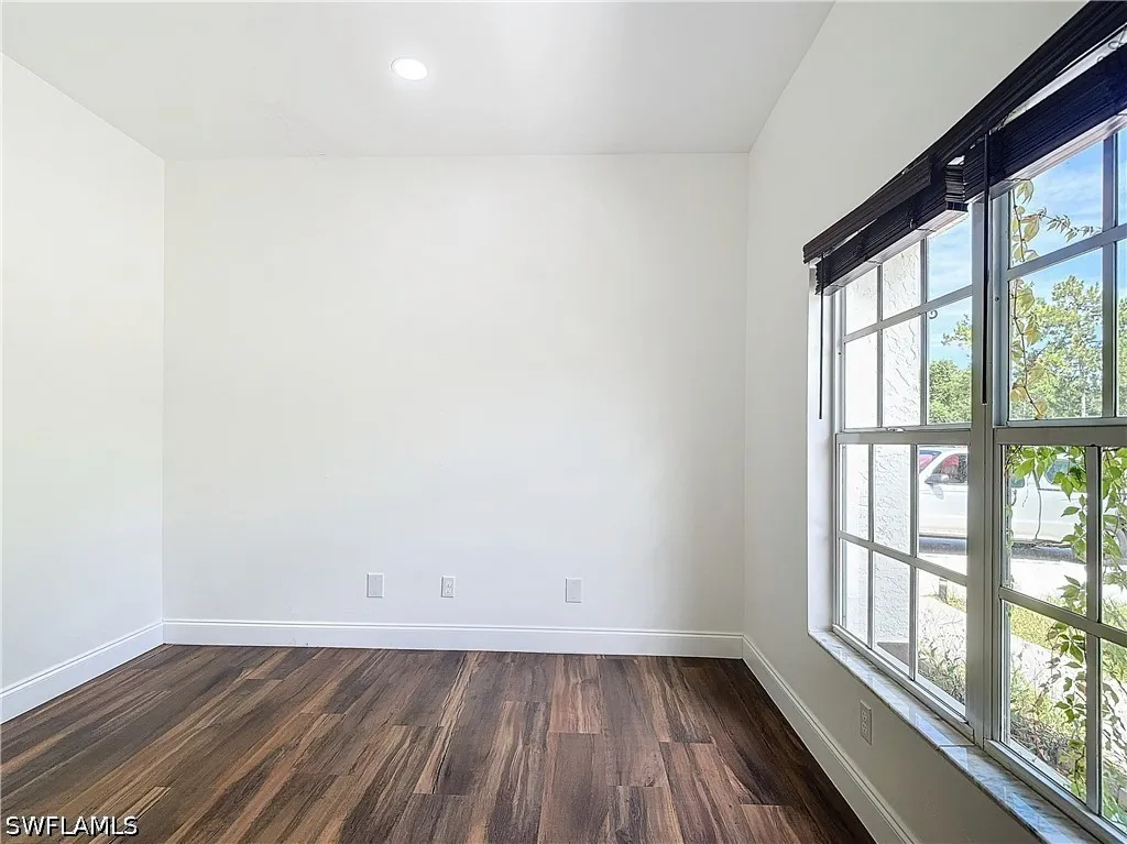 130 16th Avenue NE Naples FL 34120