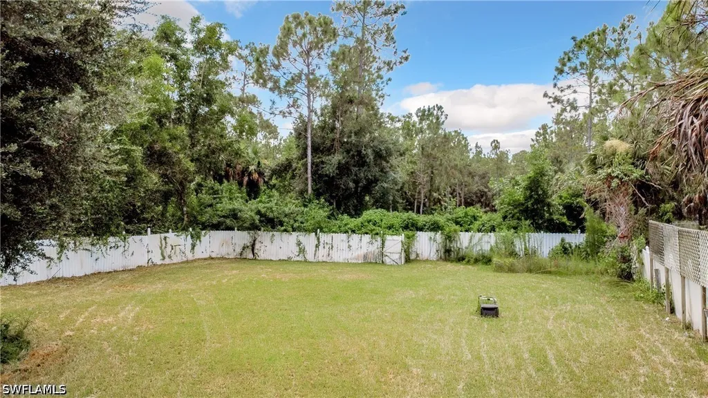 130 16th Avenue NE Naples FL 34120