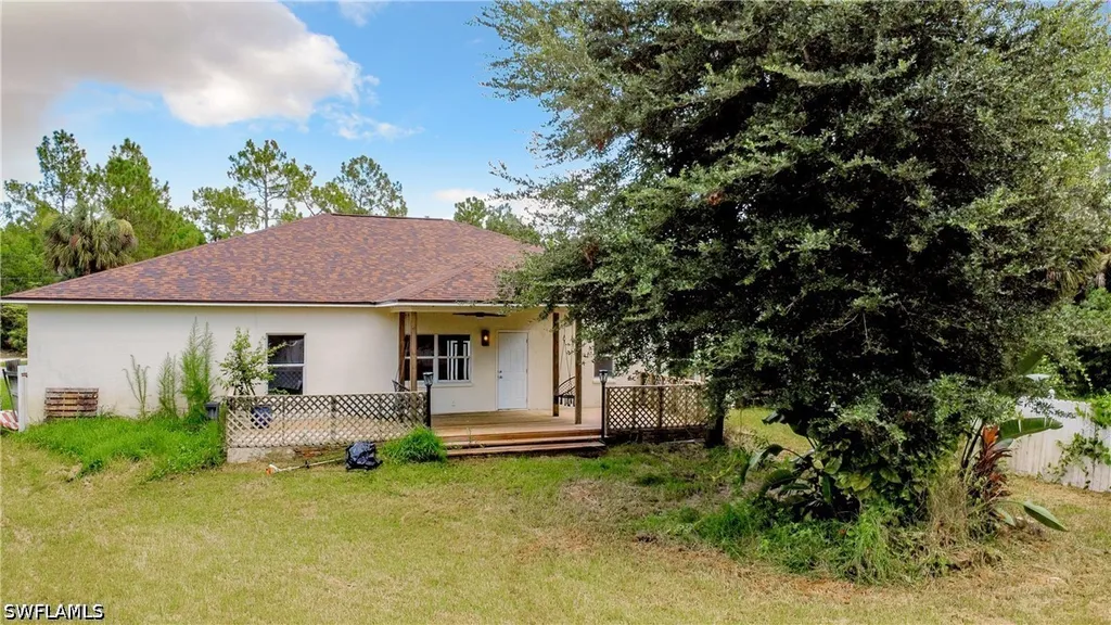 130 16th Avenue NE Naples FL 34120