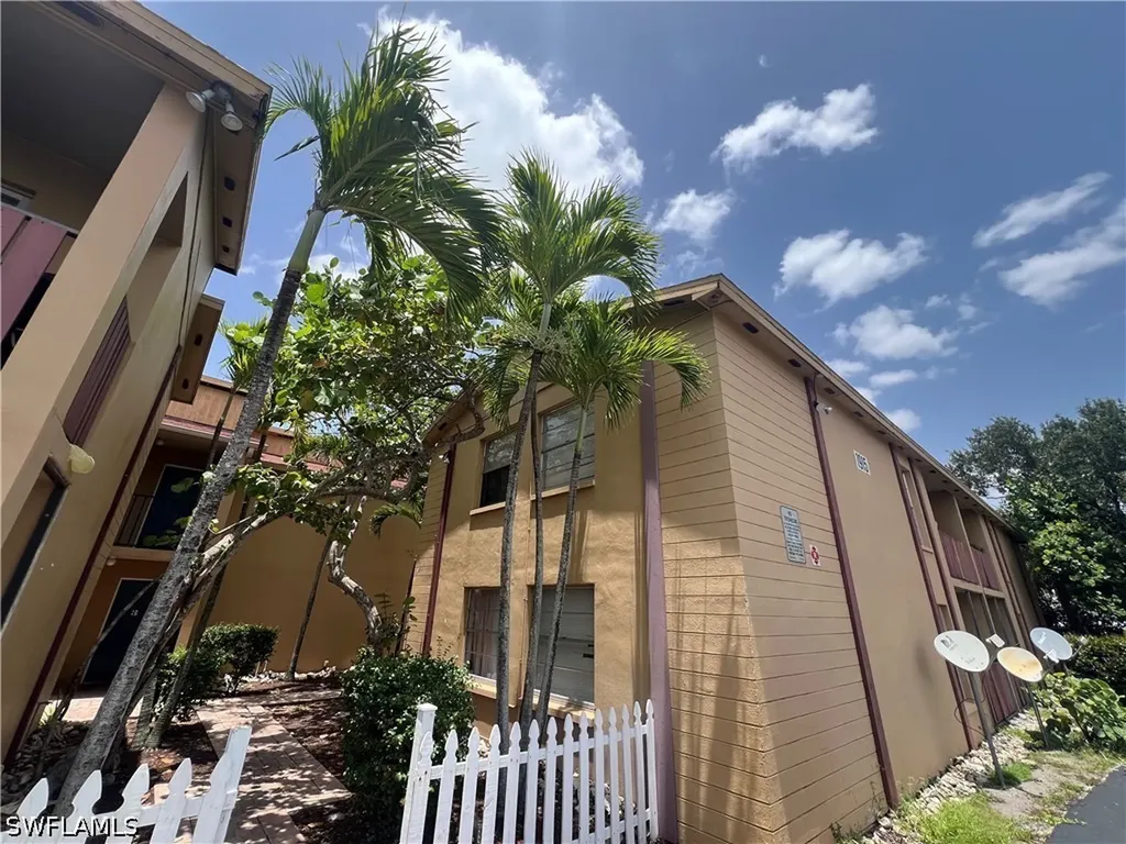 1915 Braman Avenue Fort Myers FL 33901