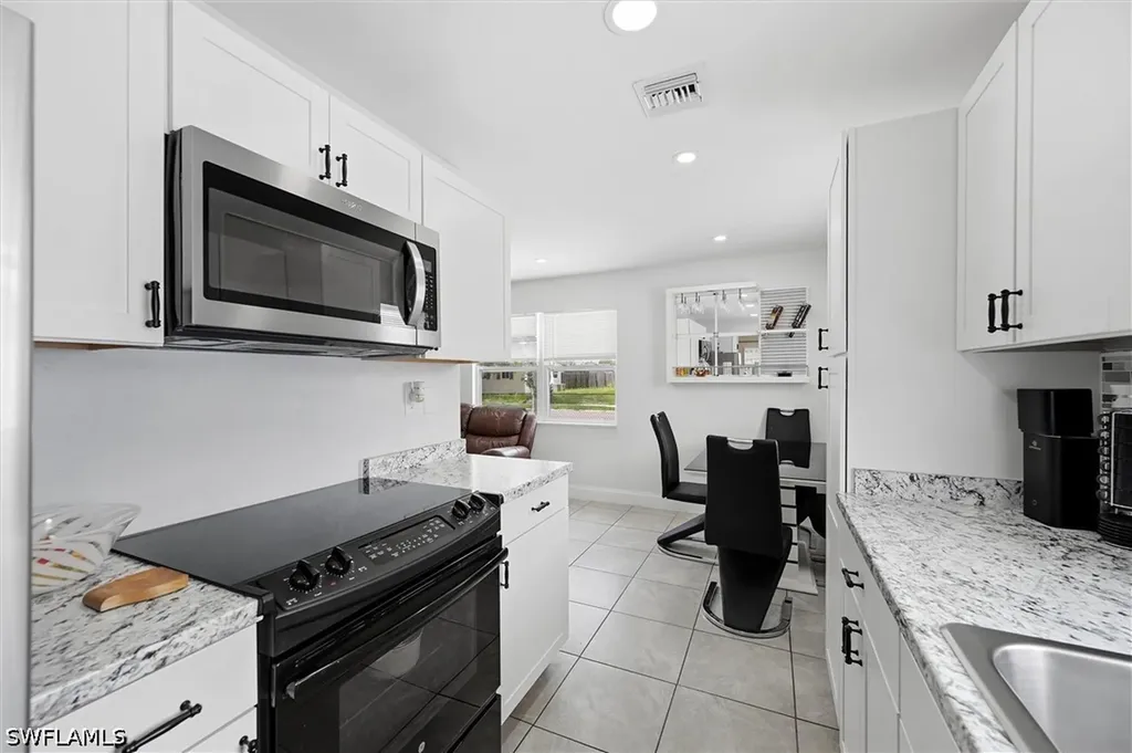 1776 Glenway Court Fort Myers FL 33916