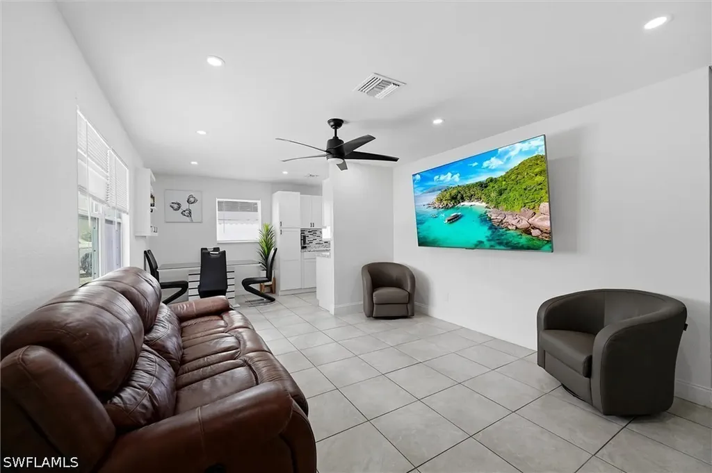1776 Glenway Court Fort Myers FL 33916