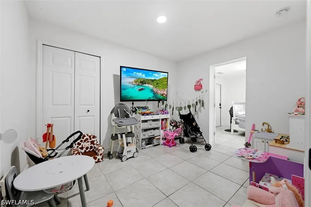 1776 Glenway Court Fort Myers FL 33916