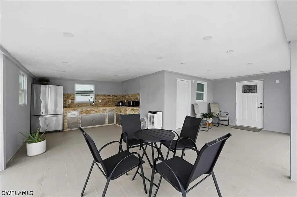 1776 Glenway Court Fort Myers FL 33916